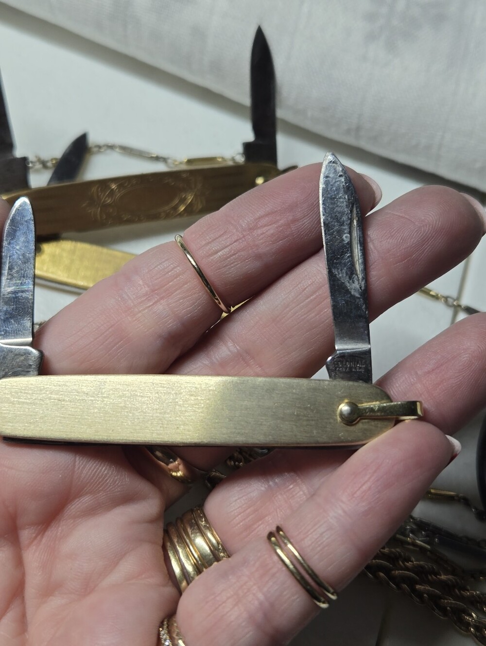 Vintage Gold-Tone Multi-Blade Pocket Knife Set - Gold - Picture 6 of 9
